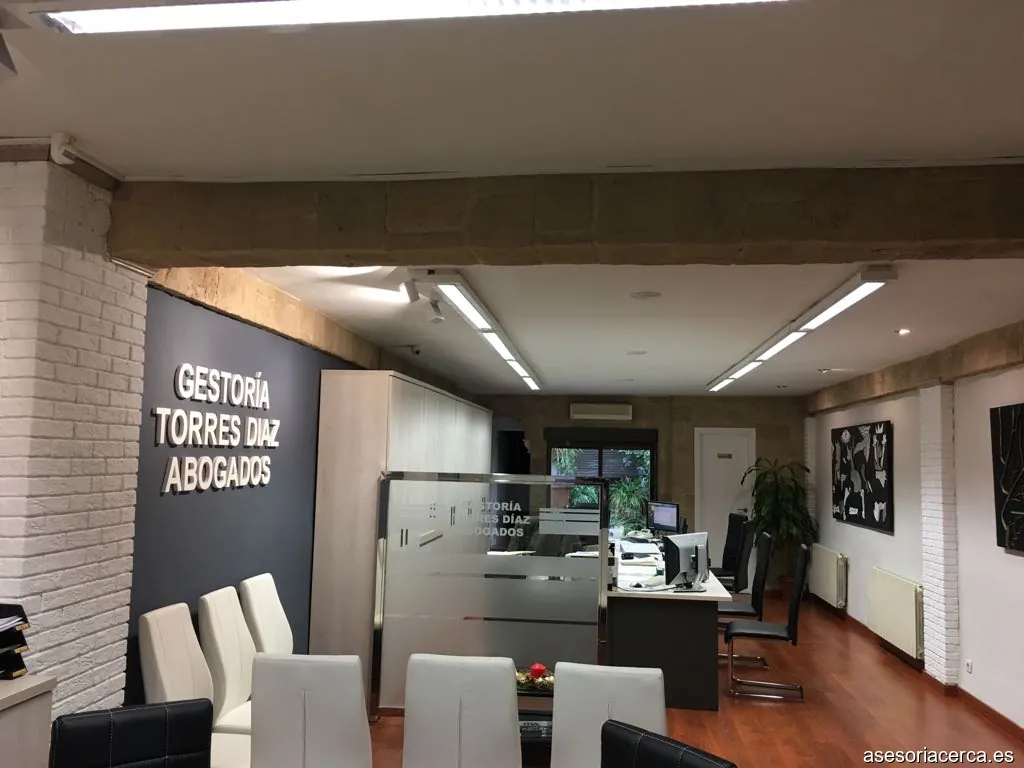 GESTORIA TORRES DIAZ ABOGADOS
