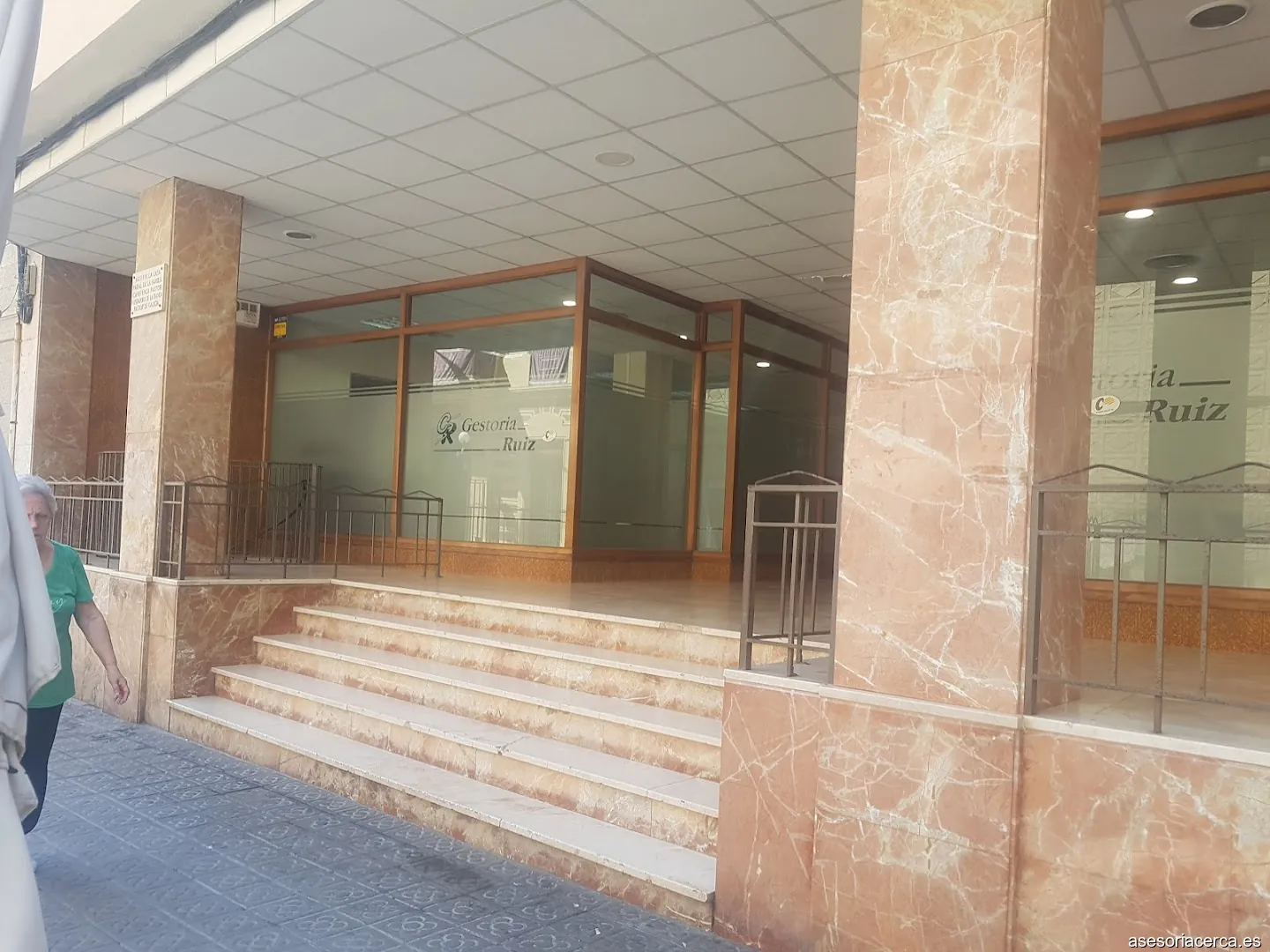 ASSESSORIA I GESTIO CARLOS RUIZ S.L.