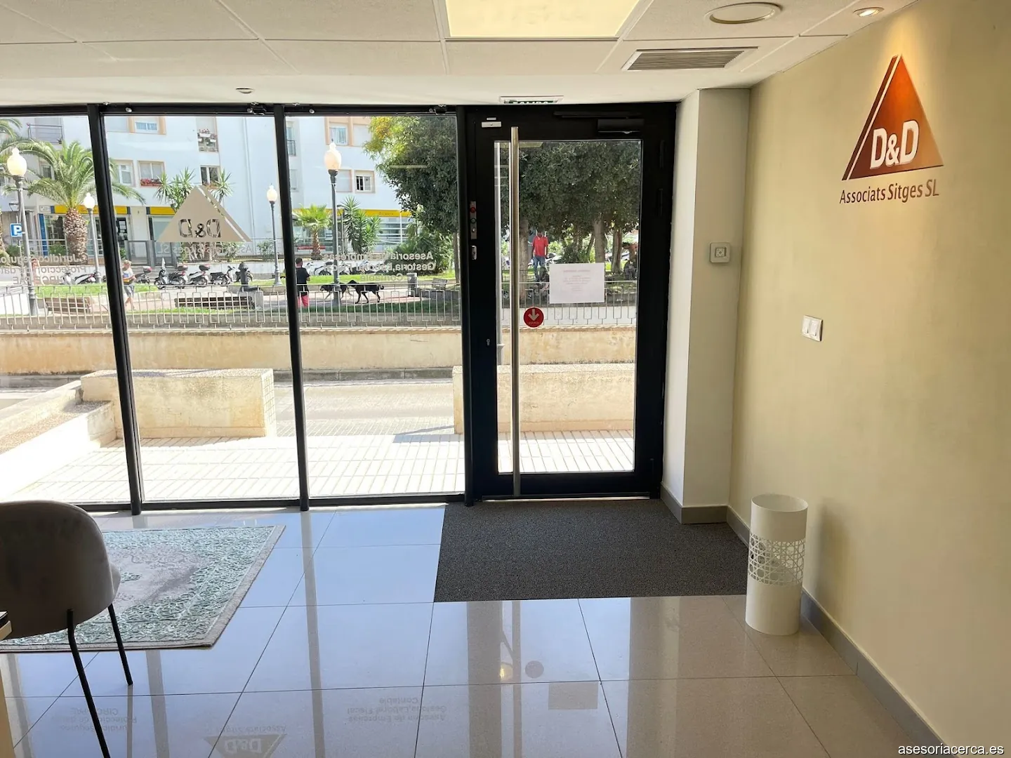 D&D Associats Sitges, S.L.