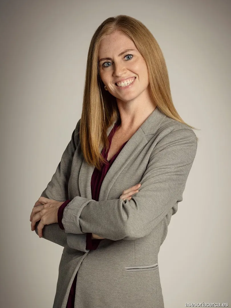 Maira Ruiz Carceles / Servicios contables y administrativos