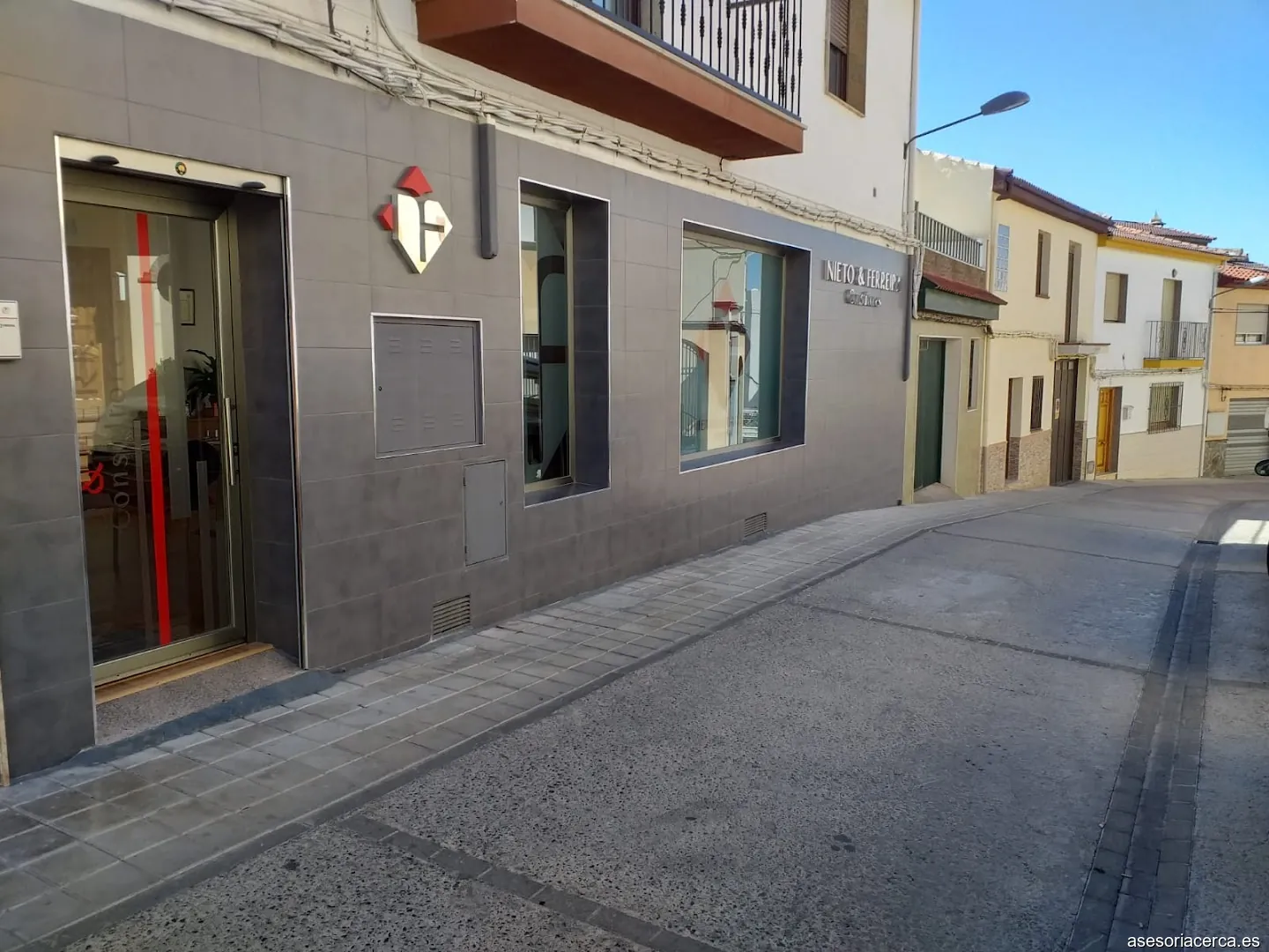 Nieto & Ferreira Consultores, Asesoria contable, fiscal y laboral