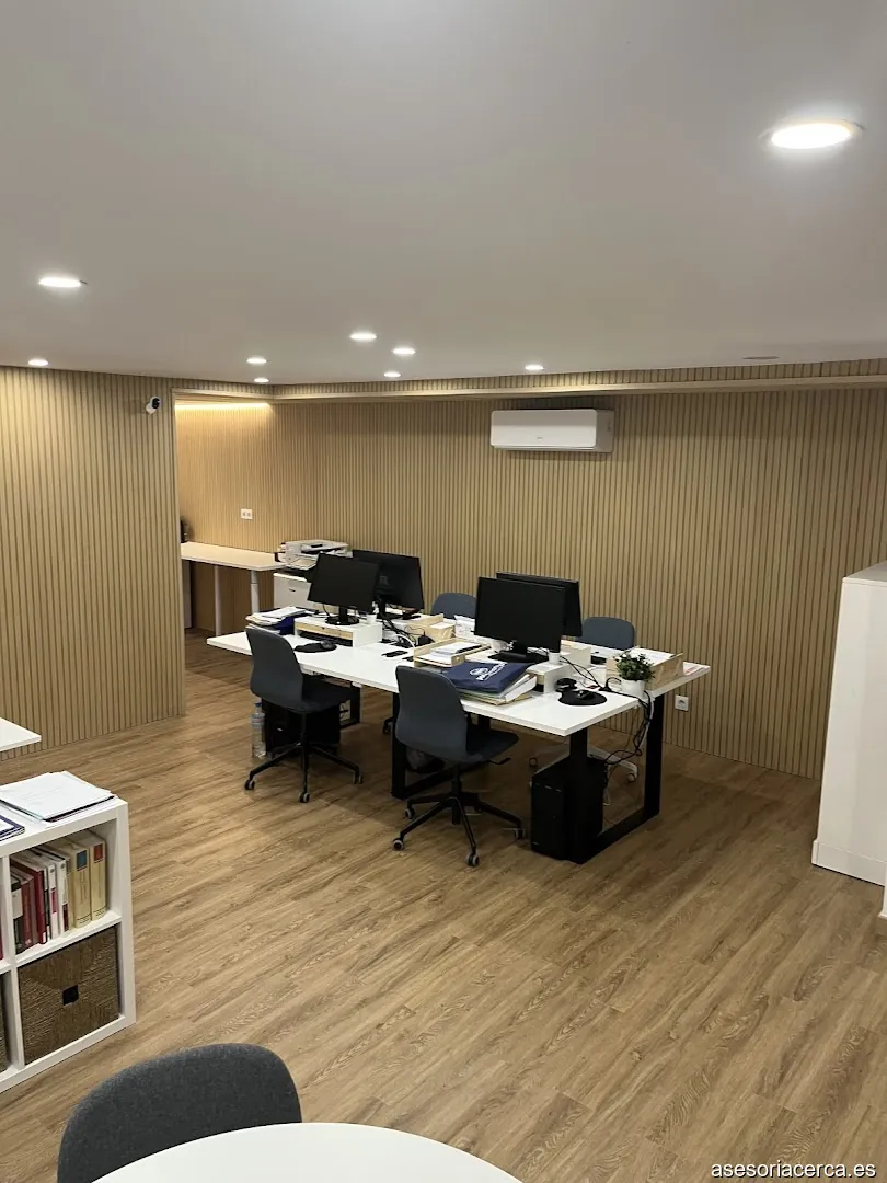 TORRA PORTELL i ASSOCIATS